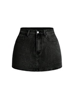 Jupes en jean personnalisées OEM Mini jupe en jean noir décontractée pour femmes Jupe en jean courte avec poche plaquée et poches pour femmes