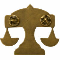 Broche en émail personnalisée 'Échelles de la Justice', Badge de droit vintage, Broche de la Justice, Cadeau pour avocat et juge, Vente en gros d'usine, OEM ODM, Broche en métal