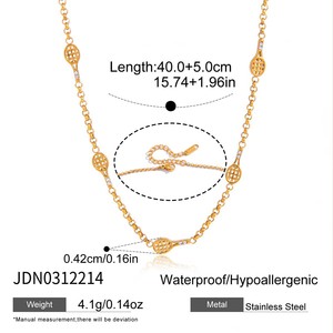 สร้อยคอคลาสสิกสแตนเลสสตีลชุบทอง 18K ประดับเพชรซิคอน เงางาม ทนทาน กันเหงื่อ สำหรับผู้หญิง ใส่ไปงานปาร์ตี้ได้ - Product Image 2