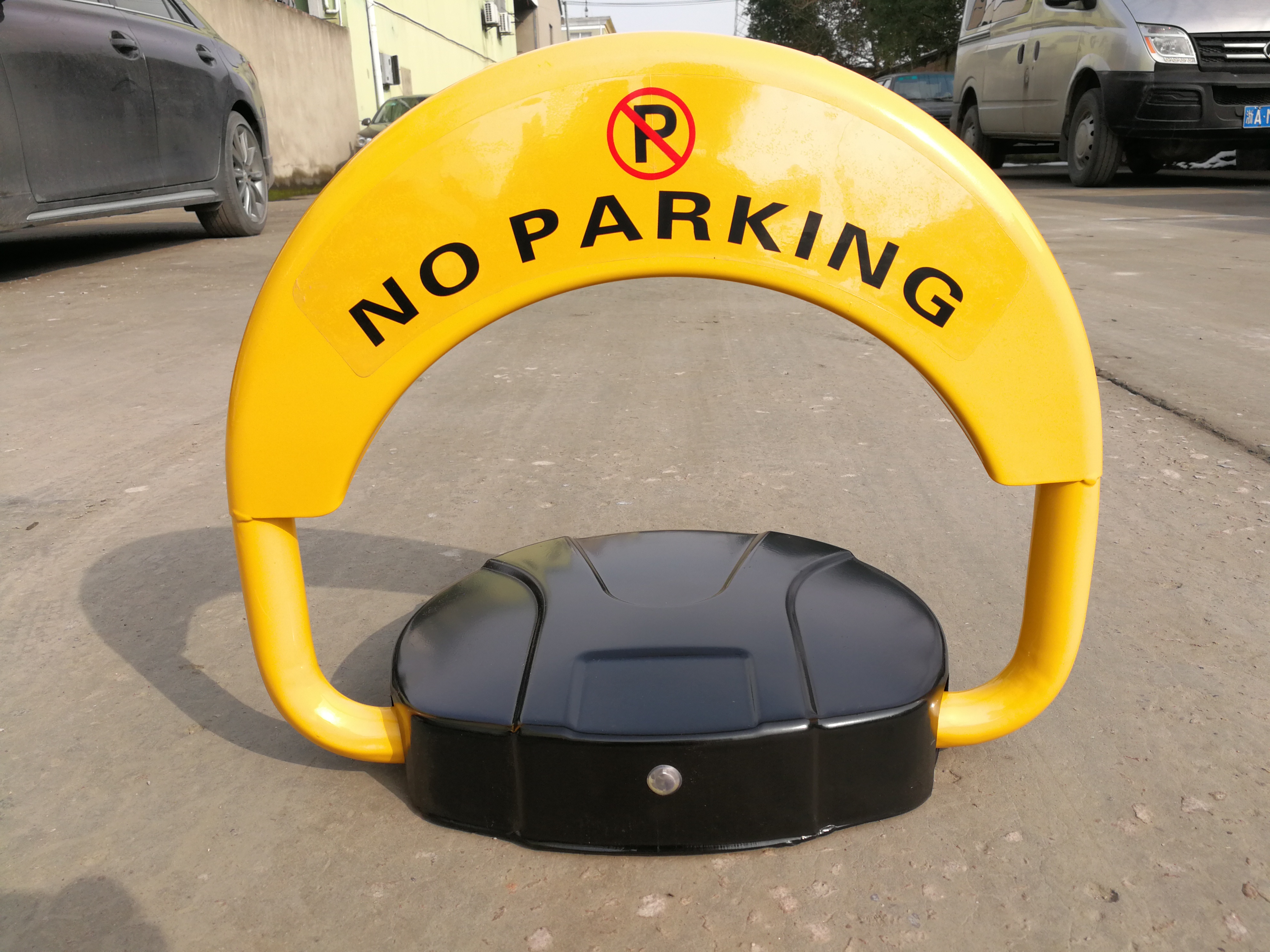 Wistron HT Automatic Smart Parking Lock Anti-Theft Wheel Clamp | Product Details Buyer's Guide