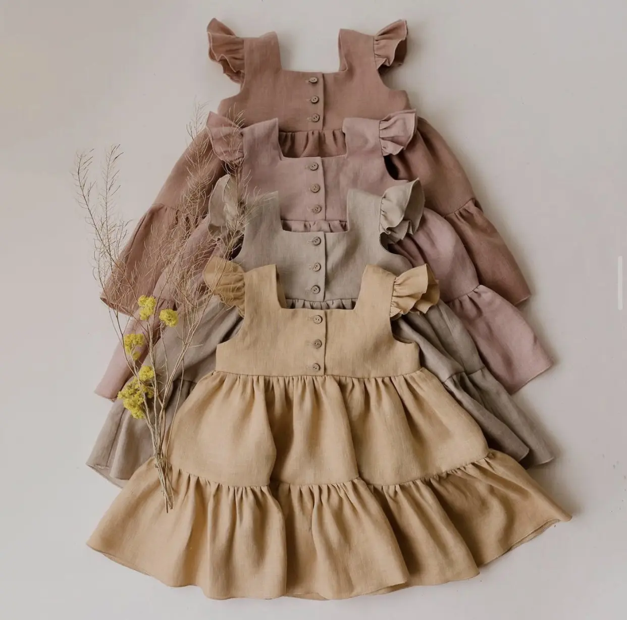 夏のオーガニックリネン女の赤ちゃんのドレス女の赤ちゃんノースリーブ背中の開いたシンプルさデザインフロック