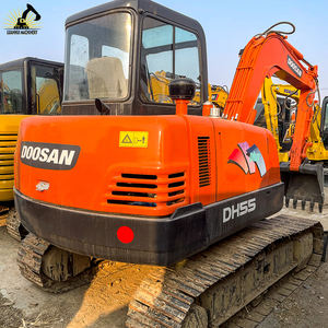 Esta máquina usada duradera y rentable tiene un aspecto limpio Doosan DH55 Mini excavadora usada para la venta - Product Image 2