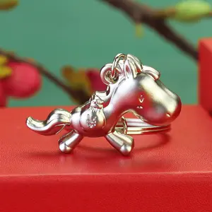 Hatıra hediye şanslı Metal canlı hayvan Charm pirinç çin zodyak özelleştirilmiş at şekilli at at koşumu çanta anahtarlık