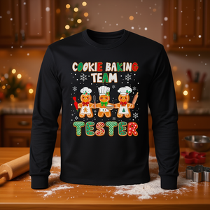 T-shirt a maniche lunghe per amanti del pan di zenzero natalizio di Cookie Baking Team Tester - Product Image 2