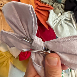 Lazos para el Cabello Niceye Fable para Niñas, de Algodón y Lino, con Pinzas de Cocodrilo, para Niñas Pequeñas, Bebés y Niños, Accesorios para el Cabello Hechos a Mano en Color Neutro - Product Image 5