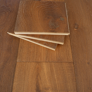 Parquet en bois d'ingénierie en chêne blanc français, couleur fumée foncée, et parquet en bois massif multicouche - Product Image 1