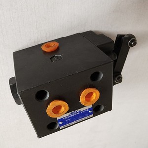 วาล์วควบคุมทิศทางของสถาบันวิจัยน้ำมันยูซี รุ่น DCT-03-2B2-50 วาล์วไฮดรอลิกแบบทางเดียว - Product Image 1