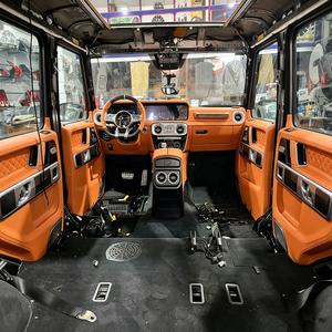 Kit Interno da <span class=keywords><strong>W463</strong></span> a W464 per Mercedes Benz <span class=keywords><strong>Classe</strong></span> <span class=keywords><strong>G</strong></span> <span class=keywords><strong>W463</strong></span>: Cruscotto, Schermo, Pannelli Porta, Bracciolo, Coprisedili in Pelle - Product Image 1