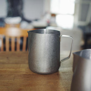 Solhui Do Old <span class=keywords><strong>Pichet</strong></span> d'art Latte en acier inoxydable 304 Design moderne pour pot à <span class=keywords><strong>lait</strong></span> avec ustensiles à café en métal à l'échelle - Product Image 2