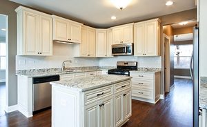 Gabinetes de <span class=keywords><strong>Cocina</strong></span> Modulares de Madera Maciza Tallada Blanca Tradicional de Lujo Personalizados, Ecológicos, con 1 Año de Garantía, RTA - Product Image 4