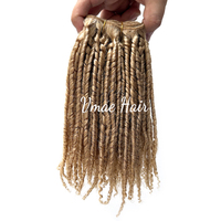VMAE Vente en gros Cuticules alignées Russe #27 Blonde Afro Bouclés Boucles Pixie Trame de paquets de cheveux humains Extensions vierges de vison brut
