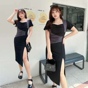Robe noire slim fit à col rond avec fente latérale Runqi N8562 pour femmes, tenue quotidienne, grandes tailles, robes décontractées - Product Image 2