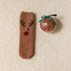 Noel çorap toptan kalınlaşmış pamuk örgü hediye komik mutlu çorap moda popüler erkek ve kadın çorap