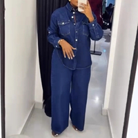 Ensemble 2 pièces en jean pour femme : Veste déchirée à col rabattu et boutonnage simple avec poches, et pantalon droit – Collection 2026
