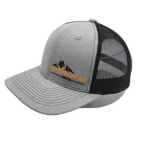 Progetta il tuo berretto a rete con logo ricamato personalizzato
