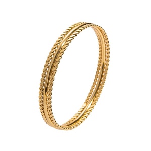 สร้อยข้อมือสแตนเลสสตีลกันน้ำชุบทอง18K ดูหรูหราย้อนยุคเรียบง่ายเครื่องประดับเทรนด์แฟชั่นสำหรับฤดูร้อน - Product Image 5