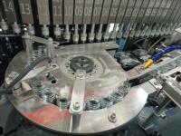 Nouvelle machine de soufflage automatique de bouteilles en PET avec PLC Mitsubishi, roulement SMC, moteur de pompe, force de serrage de 8000 kN, diamètre de bouteille de 112 mm