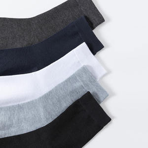 Chaussettes <span class=keywords><strong>de</strong></span> <span class=keywords><strong>Noël</strong></span> pour hommes en gros, 100% coton, chaussettes d'hiver, logo personnalisé, positions du corps/du bas, chaussettes <span class=keywords><strong>de</strong></span> sport à séchage rapide - Product Image 6