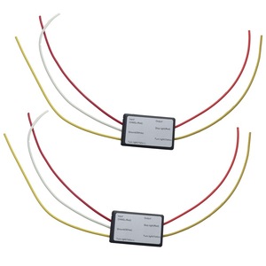 Convertidor de Señales para Remolque de 2 a 3 Vías con Cableado para Luz de Freno para Sistema de Iluminación de Remolques - Product Image 1
