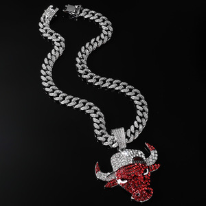 Colgante Unisex de Cabeza de Toro de Chicago con Incrustaciones de Circonitas Cúbicas, Cadena Cubana con Eslabones de Aleación, Regalo de Baloncesto N-B-A para Aficionados a Equipos Deportivos, Amuletos de Aleación - Product Image 3