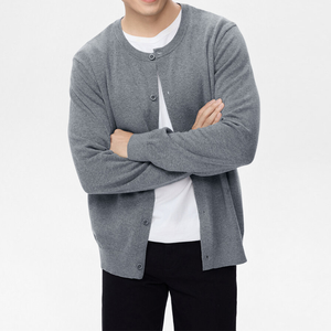 <span class=keywords><strong>Cardigan</strong></span> in Maglia <span class=keywords><strong>Grigio</strong></span> Personalizzato per <span class=keywords><strong>Uomo</strong></span>, Casual ed Elegante - Product Image 4