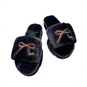 Pantuflas de Casa con Lazo de Piel Sintética, Suela Gruesa Antideslizante, Zapatillas de Interior Afelpadas - Product Image 1