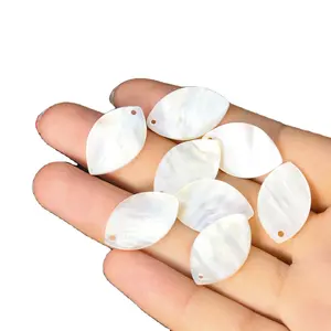 Natural MOP shell Craft White Carving Shell Leaf shape Mother of Pearl seashell beads for pendant Necklace Decoration making