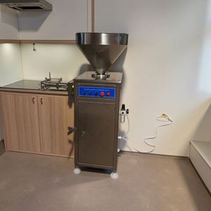 Machine à saucisses automatique en acier inoxydable de qualité alimentaire durable <span class=keywords><strong>pour</strong></span> usage commercial - Product Image 5