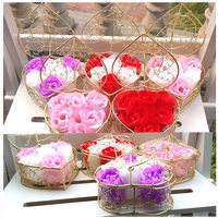Nouveauté 2025 Saint-Valentin Coffret Cadeau 6 Savons Fleurs Artisanales en Forme de Rose avec Panier en Fer – Idéal Mariage