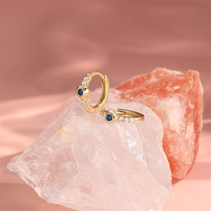CANNER - Pendientes de Aro de Plata 925 con Zirconia Cúbica Colorida en Forma de Corazón, Regalo para el Día de San Valentín para Mujer - Product Image 4