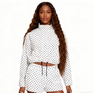 Conjunto de 2 Piezas de Moda para Mujer, Estilo Casual, Cuello Alto, Manga Larga y Pantalones Cortos con Estampado de Lunares, Novedad de Otoño - Product Image 2