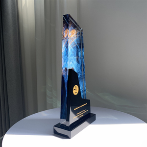 Großhandel Druck <span class=keywords><strong>Crystal</strong></span> <span class=keywords><strong>Trophy</strong></span> Awards Benutzer definierte 3D-Laser Encarving Office <span class=keywords><strong>Trophy</strong></span> Marmor Kristallglas Trophäen für Geschäfts geschenk