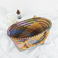 Sac de plage tissé en PP à rayures vintage motif Teckel avec surpiqûres contrastées