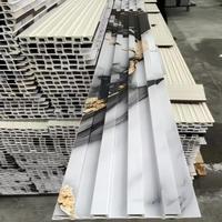Panneaux muraux WPC directement de l'usine, résistants à la fumée et au feu, panneaux intérieurs en marbre de qualité supérieure, panneaux rainurés argentés en bois WPC