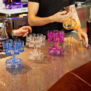 Distributeur et support pour 6 verres à shot - Product Image 1