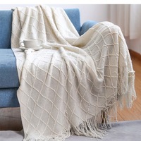 Plaid en tricot doux avec pompons, léger, pour canapé, bureau, lit, couverture de sieste estivale pour climatisation