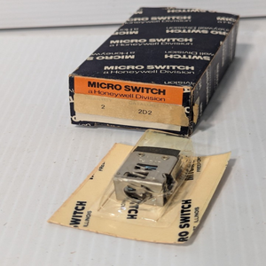 Interruptor de Botón Pulsador PLC <span class=keywords><strong>2D2</strong></span> DPDT - Product Image 1
