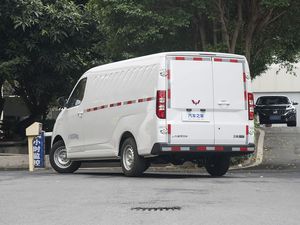 Wuling Yangguang รถบรรทุกสินค้าไฟฟ้า4ล้อ100กม./ชม. รถมินิแวน - Product Image 4