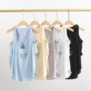 Débardeur de yoga d'été respirant pour femme avec coussinets de poitrine intégrés, haut de sport deux-en-un, coupe ample, idéal pour la course et le fitness - Product Image 1