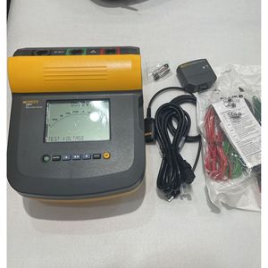 Testeur de résistance d'isolement Fluke 1550C FC 5kV, kit mégohmmètre - Product Image 1