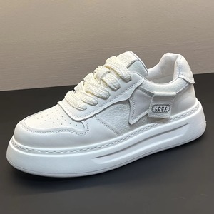 Nouvelles chaussures pour hommes - Collection automne - Cuir - Style britannique - Simples et élégantes - Polyvalentes - Semelle épaisse - Chaussures décontractées - Style à enfiler - Product Image 5