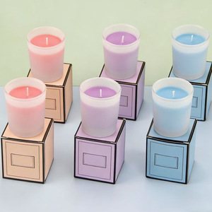 Venta al por mayor transfronteriza de velas aromáticas de cera de soja vegetal de 55 g, decoraciones para el hogar y el dormitorio, y venta al por mayor de fragancias. - Product Image 3