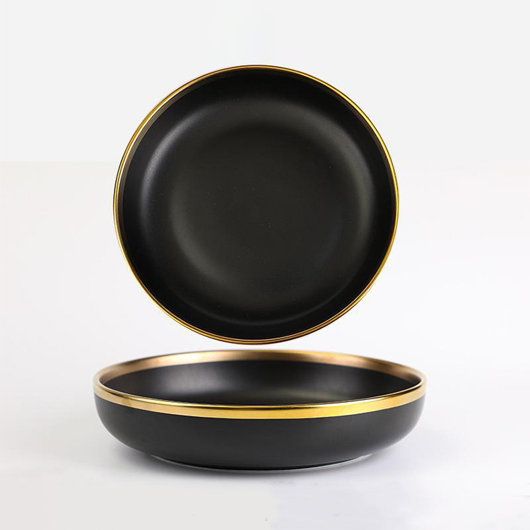 assiette creuse noire