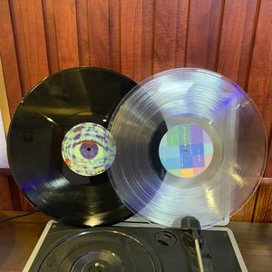 Disco in Vinile Nero da 12 Pollici 'Absolute Music' Disponibile, Produzione di Dischi in Vinile con Copertina Stampata, Produttore di LP - Product Image 5