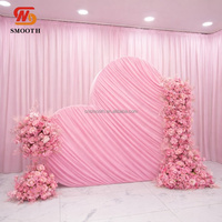 Support de toile de fond en tissu romantique lisse rose et rouge en forme de cœur pour la décoration de la Saint-Valentin