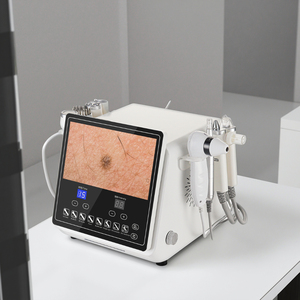 Máquina Facial de Microdermoabrasión 8 en 1 de Última Generación con Oxígeno, Análisis del Cuero Cabelludo, Terapia para el Crecimiento del Cabello y Tratamiento Ocular - Product Image 1