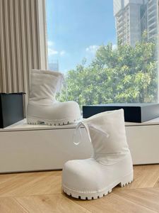 Customized Retro-style Waterproof Soft Leather Winter Snow Boots Plush Midsole Rubber Outsole Cotton Lining Ankle <b>Bootie</b> Men - Product Image 4