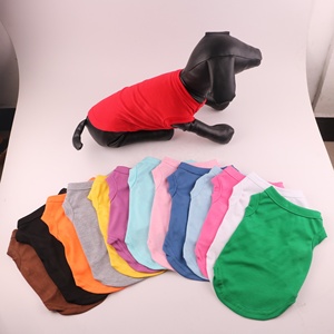 QUCHONPET 卸売 カスタマイズ 犬服 無地 ペット 犬用 Tシャツ 無地 犬用シャツ 高品質 ベスト - Product Image 2