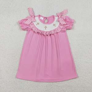 En stock : Vêtements assortis brodés croix de Pâques pour enfants – Robe et barboteuse smockées roses de Pâques - Product Image 2