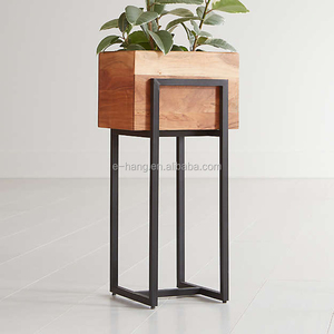 Jardinière en <span class=keywords><strong>bois</strong></span> <span class=keywords><strong>et</strong></span> <span class=keywords><strong>métal</strong></span> pour décoration intérieure OEM support de présentation moderne du milieu du siècle en fer forgé pour pots de fleurs d'intérieur support pour plantes en <span class=keywords><strong>métal</strong></span> - Product Image 1